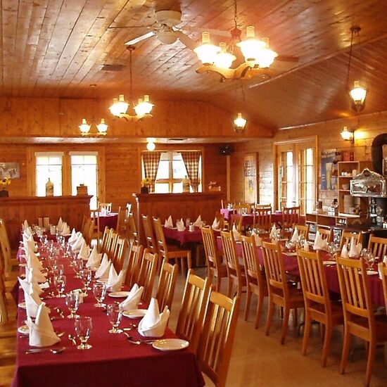 Le Relais Des Pins - Cabane à sucre - Restaurants Thématique / Expérience unique de Québec