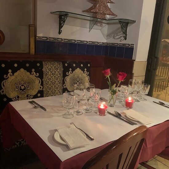 Taj Mahal - Restaurants in Montcalm