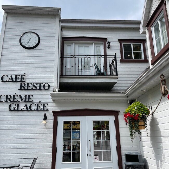 Chocolaterie de l'Ile d'Orléans - Desserts & Sweets, Bakeries, Tea Restaurants in Quebec