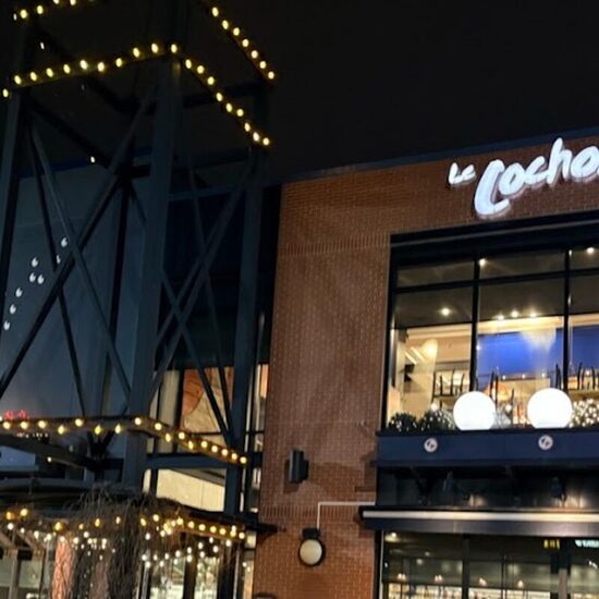 Le Cochon Dingue - Breakfast, Grill, Regional, Seafood/Fish, Steakhouses Restaurants in Quebec