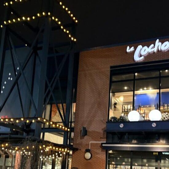 Le Cochon Dingue Lebourgneuf, Quebec: Menu, Reviews & Reserve (2026)