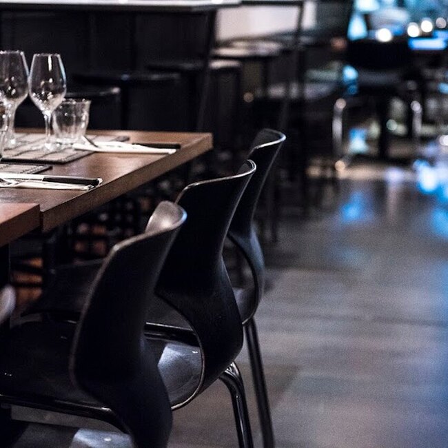 Barcola Bistro - Restaurants Entr&eacute;e accessible aux fauteuils roulants &agrave; Mile-End