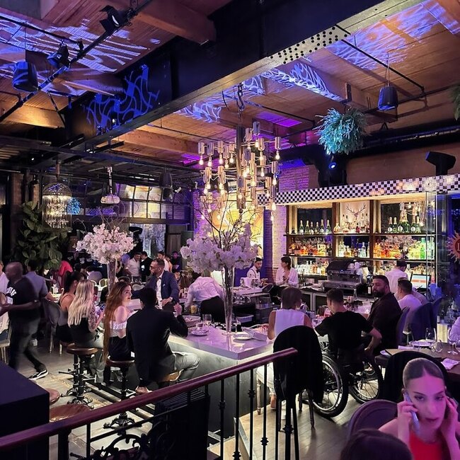 Restaurant Le Richmond - Restaurants Commande en ligne, Brunch près de: H4E1A2