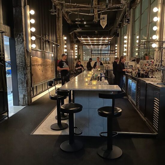 Le Serpent - Restaurants de Montréal