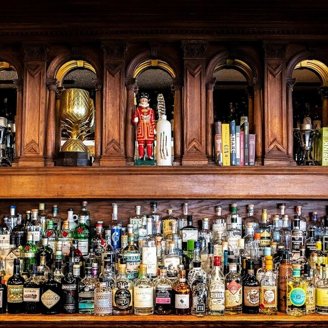 Pub Bishop & Bagg - Bubble Tea, Fish & Chips, Middle Eastern, Iranian Restaurants Near: H2V4E4