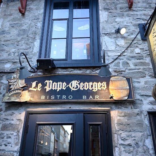 Bistrot Pape Georges - Restaurants Burgers, Sandwichs de Québec