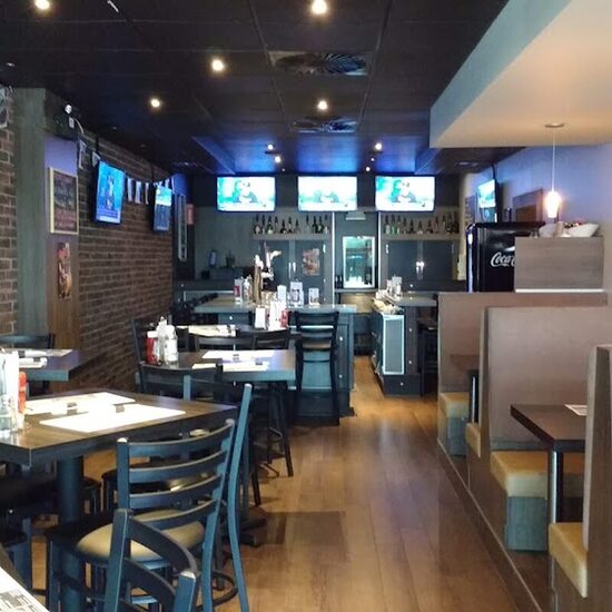 Le Resto Pub Délice - Sandwiches in Quebec