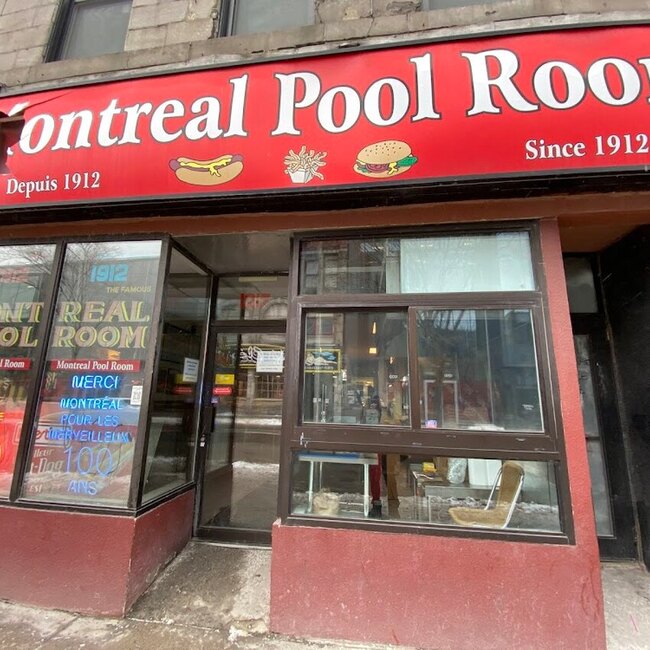 Montreal Pool Room - Casse-Croutes &agrave; Montr&eacute;al