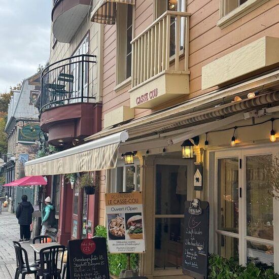 Le Casse-Cou - Burgers, Sandwiches Restaurants in Quebec