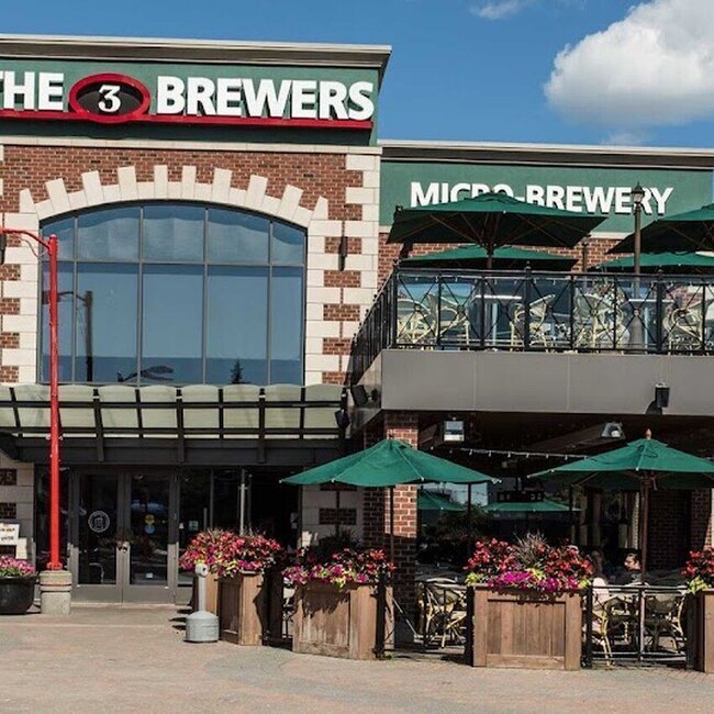 The 3 Brewers (Les 3 Brasseurs) - Restaurants 3-brasseurs &agrave; Montr&eacute;al