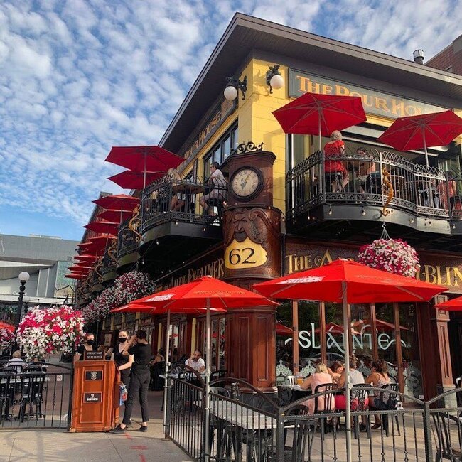 Aulde Dubliner & Pour House - Restaurants Near: K2P1M5