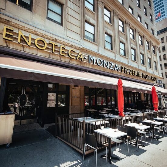 Enoteca Monza Pizzeria Moderna - Restaurants in Golden Square Mile