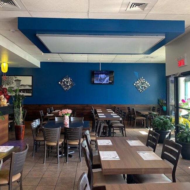 Huong Xua - Restaurants près de: H1P2B9