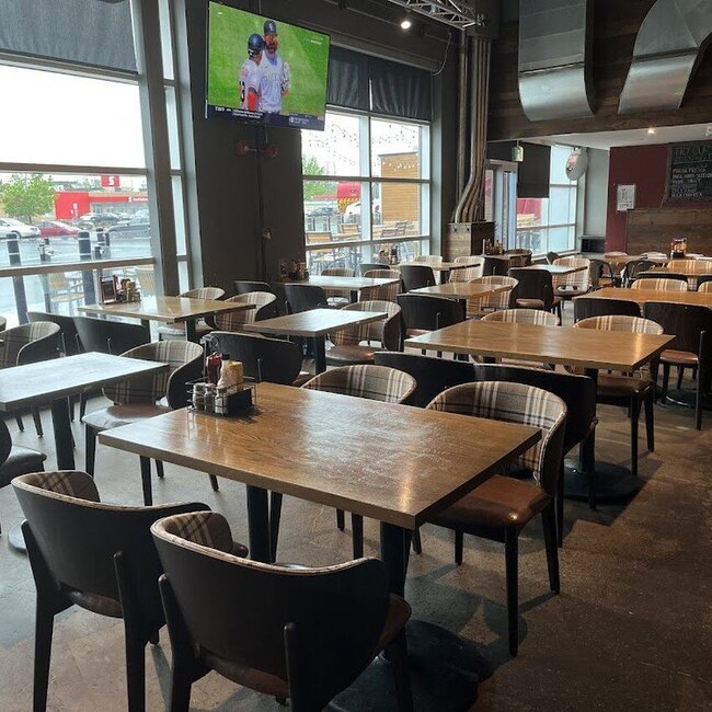 Big Rig Brewery - Brewery Restaurants in Montreal