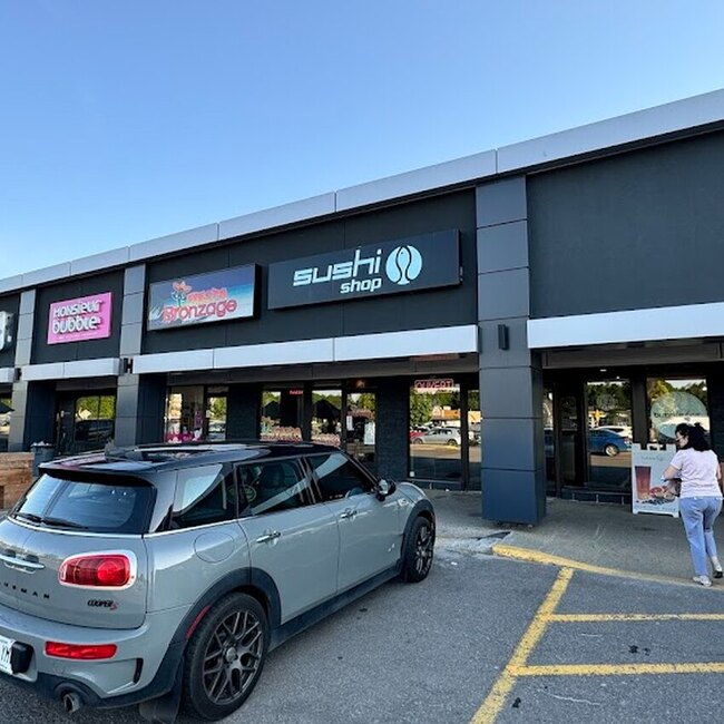 Sushi Shop - Takeout Available Restaurants in L&eacute;vis