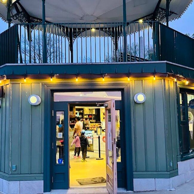 Au 1884 - Bubble Tea, Desserts & Sweets Restaurants in Old-Quebec