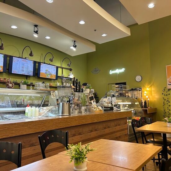 Cafe Bistro Au Moment Présent - Restaurants Terrasses de Québec