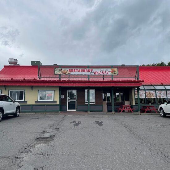 Chez Bolduc - Grill, Italian, Pizza, Salads, Pasta Restaurants in Quebec