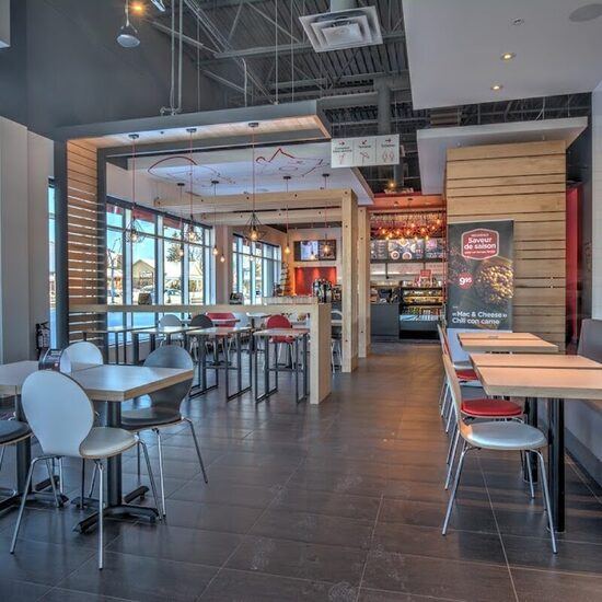 Topla! - Restaurants Burgers, Sandwichs, Salades, Poutines, V&eacute;g&eacute;tariens de Qu&eacute;bec