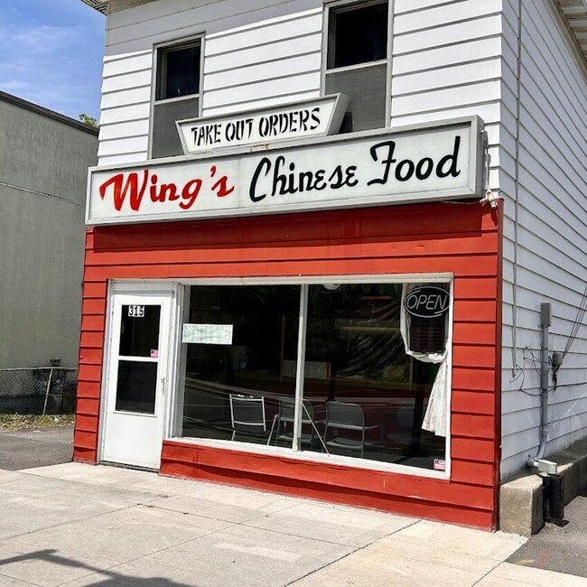 Wing's Chinese Food - Chine Restaurants in Montreal