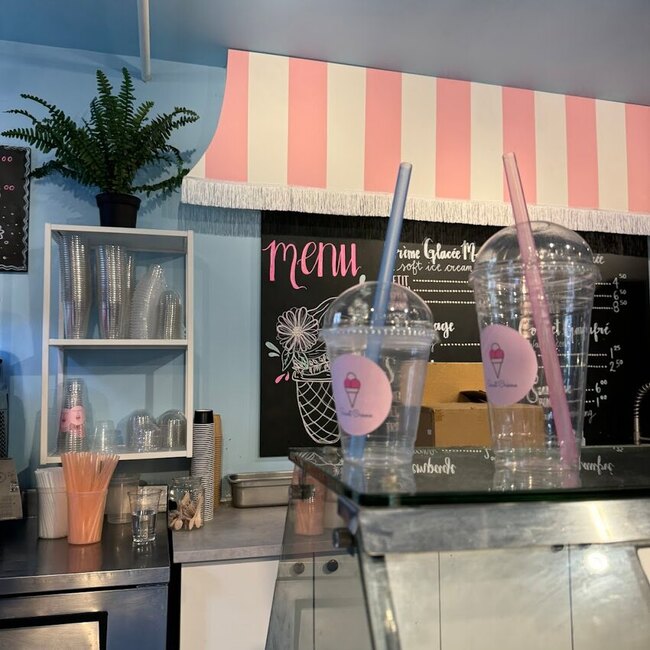 Le St-Cr&egrave;me - Cr&ecirc;pes, Ice Cream Restaurants in Quebec