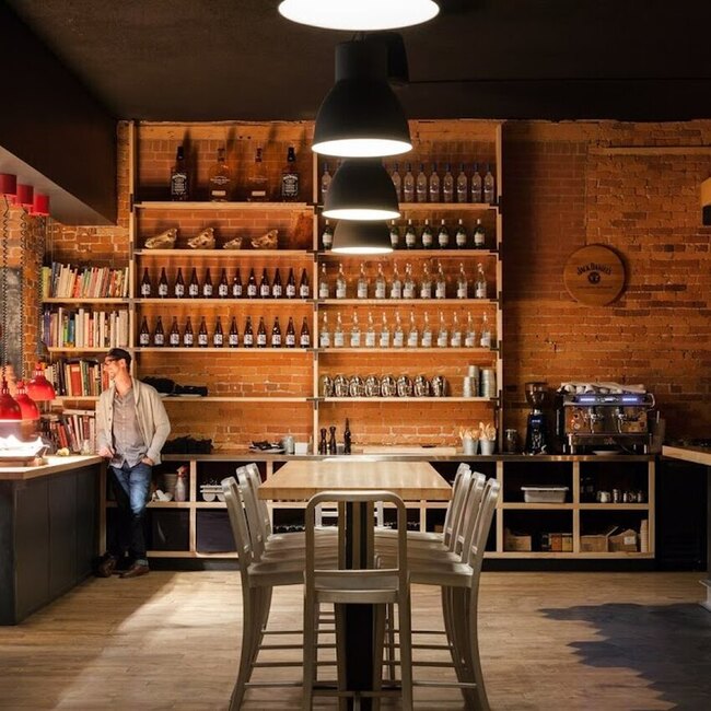 O Chevreuil - Taverne am&eacute;ricaine - Restaurants pr&egrave;s de: J1H0E9