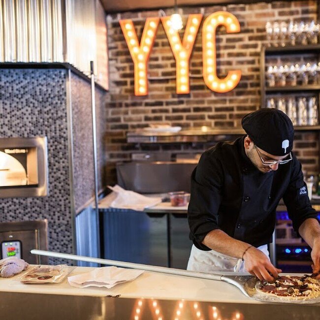 Crust & Crate - Cru Restaurants in Montreal