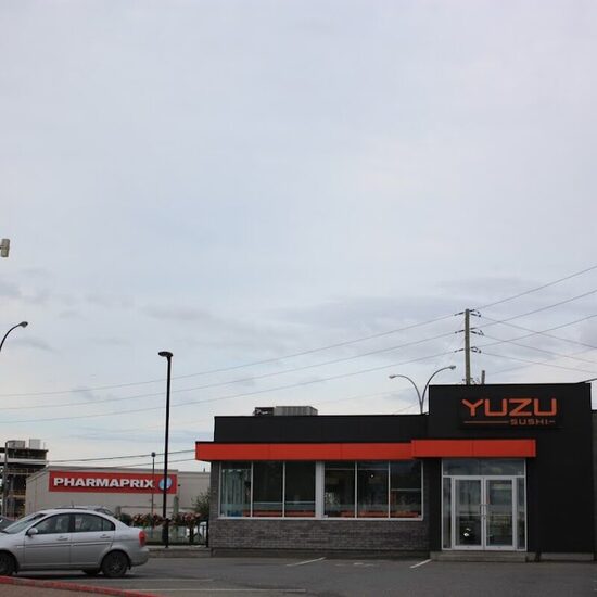 Yuzu Sushi - Restaurants Entrée accessible aux fauteuils roulants de Saint-Hyacinthe