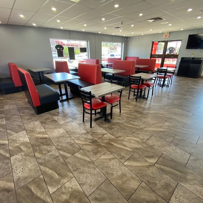 Amir Restaurant Laval: Menu, Avis & Réserver (2026)