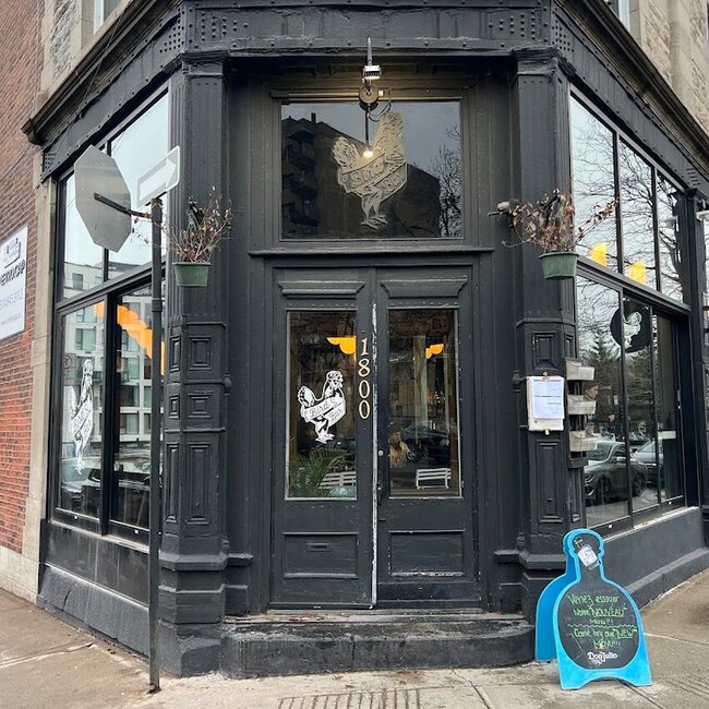 Le Bird Bar Restaurant