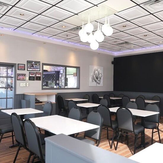Paragon - Restaurants in Anjou-St-L&eacute;onard