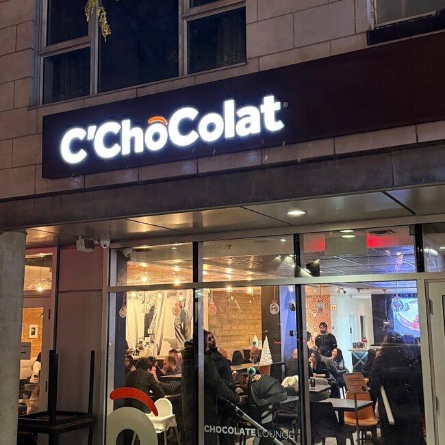 C'Chocolat - Restaurants Chocolateries, Barbecue-BBQs pr&egrave;s de: H2V4E4