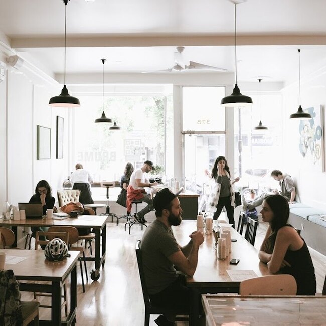 La Brume Dans Mes Lunettes - Brunch Restaurants Near: H2E1W2