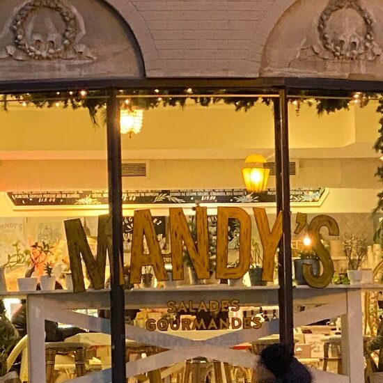 Mandy's - Breakfast, Poutine, Cafés Restaurants in Montreal