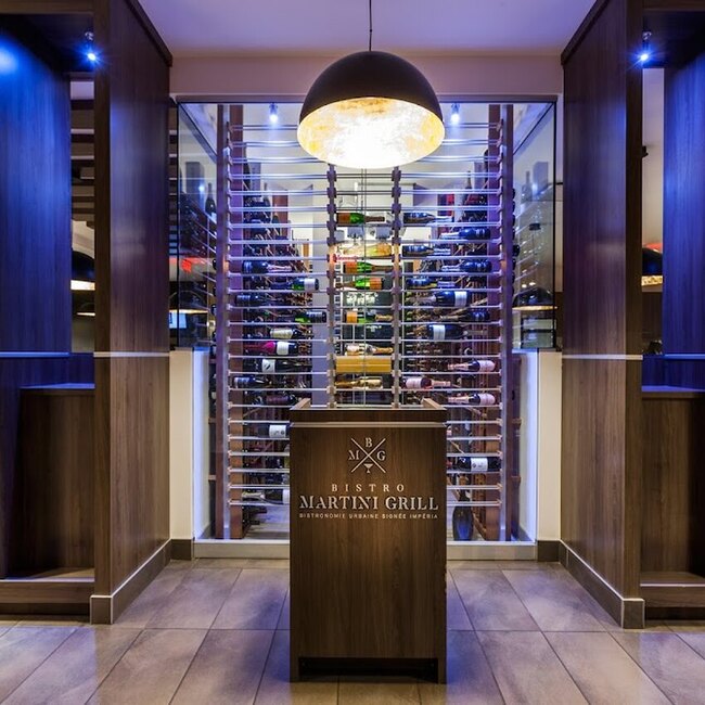 Bistro Martini Grill - Restaurants Brunch pr&egrave;s de: J6X4H2