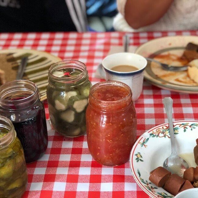 Val des Rosac&eacute;es Restaurant