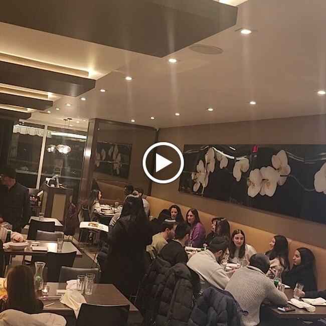 Saizen Sushi Bar - Restaurants pr&egrave;s de: H3W3C2