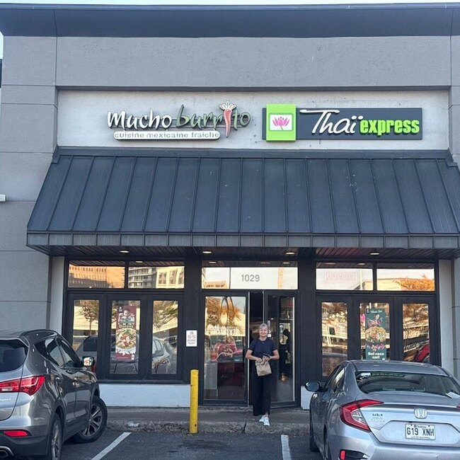 Mucho Burrito -  Restaurants Near: H2N2G1