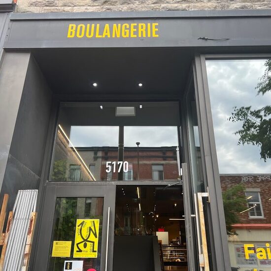 Boulangerie Guillaume - Cafés, Tea Restaurants in Mile-End