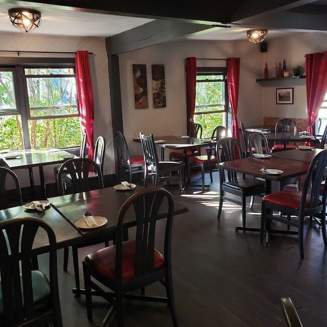 Gio's Restaurant - Saint-Sauveur Open Now Restaurants