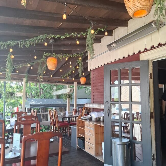 Gio's Restaurant Saint-Sauveur - Menu, Reviews & More December 2025