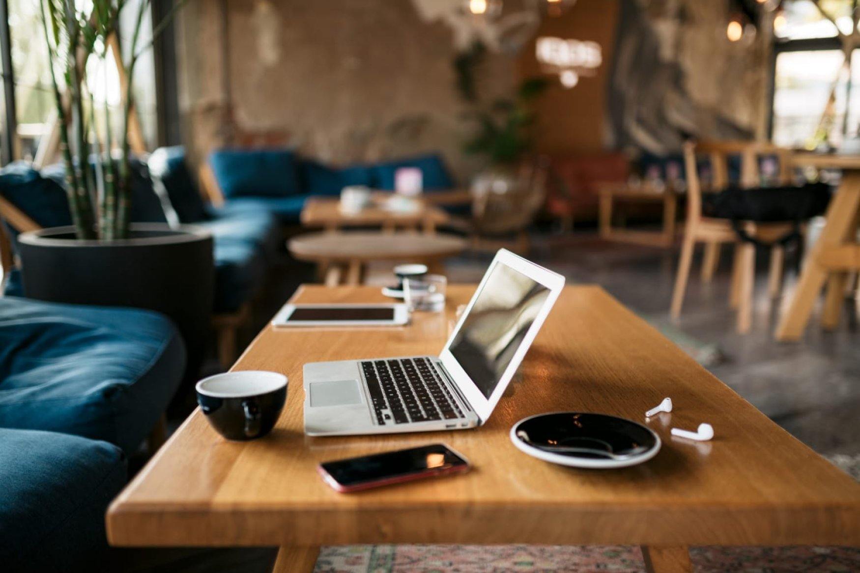 18 Cafes in Montreal Perfect for Studying and Remote Work
