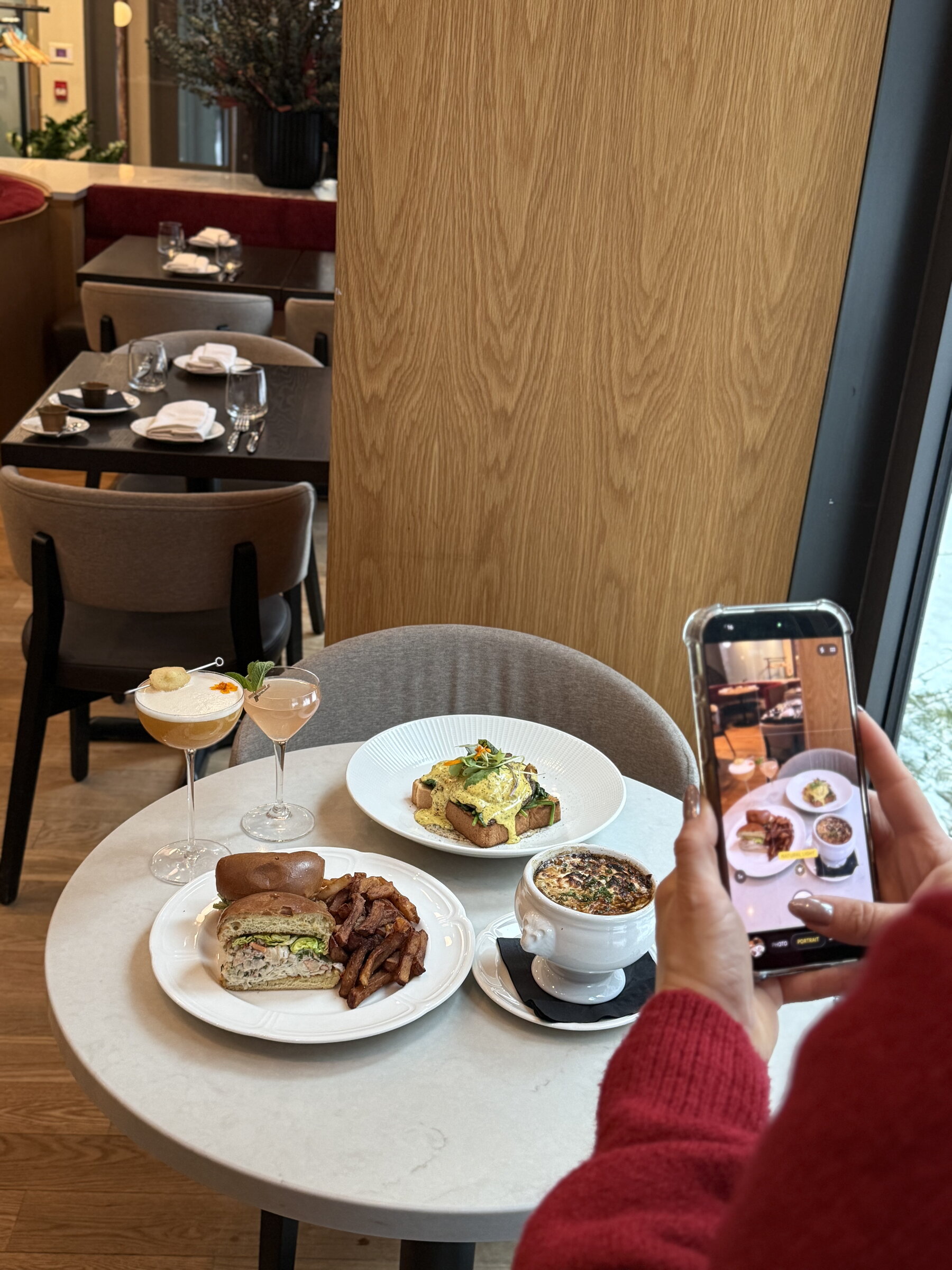 At the RestoMontreal Team Table: Our Discoveries This Month