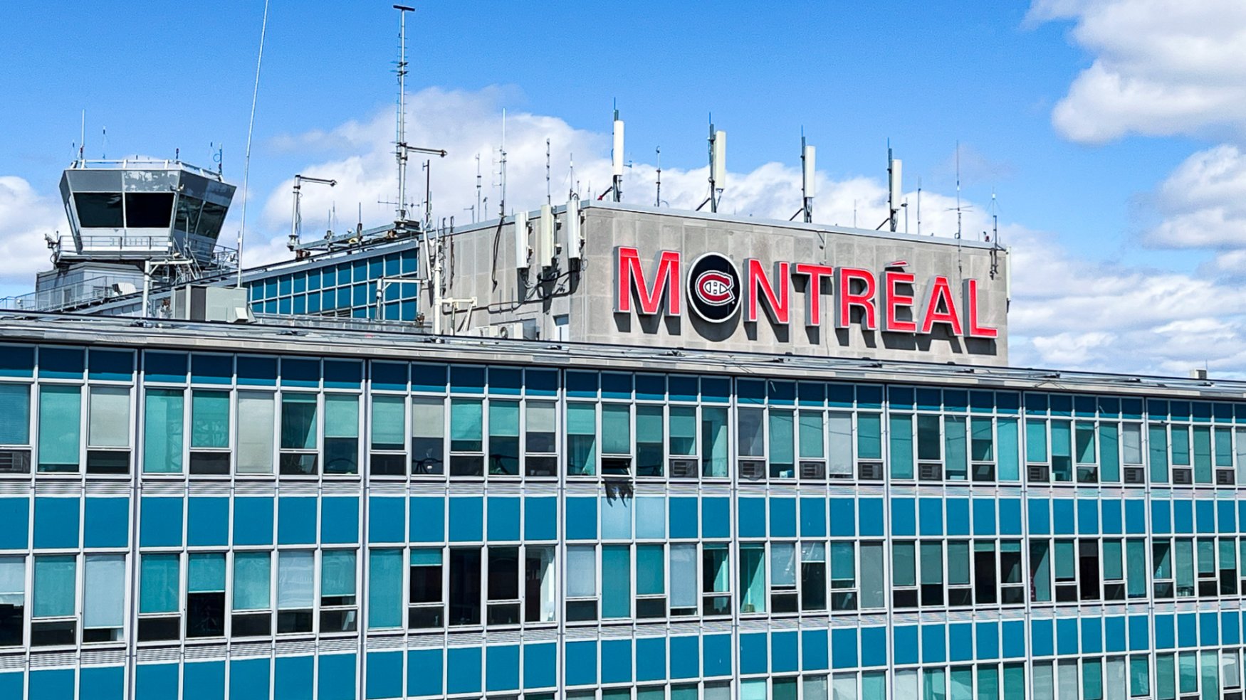 Bonnes adresses où manger près de laéroport de Montréal