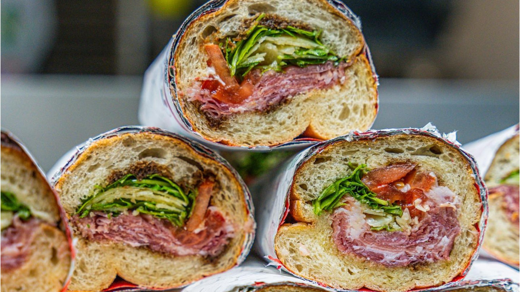Les meilleurs sandwichs à savourer à Montréal