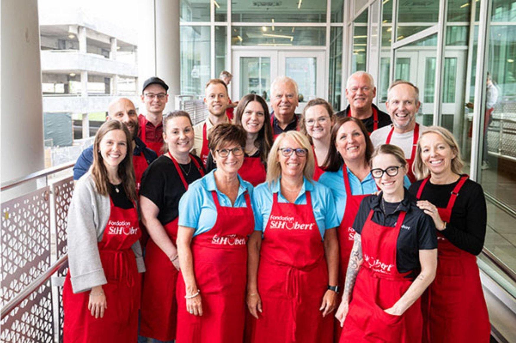 Le Groupe Martin et la Fondation St-Hubert Offrent 350 Repas à la Soupe Populaire de Lauberivière
