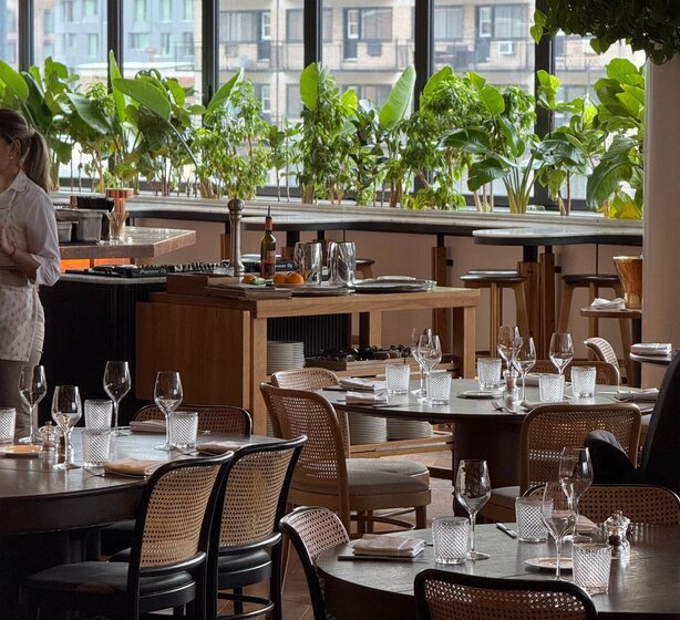 À la table de léquipe de RestoMontréal: nos invitations médias et coups de coeur de décembre 2025