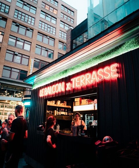 Le Balcon Is Back With Its Beautiful Music Terrace in the Heart of Montreal