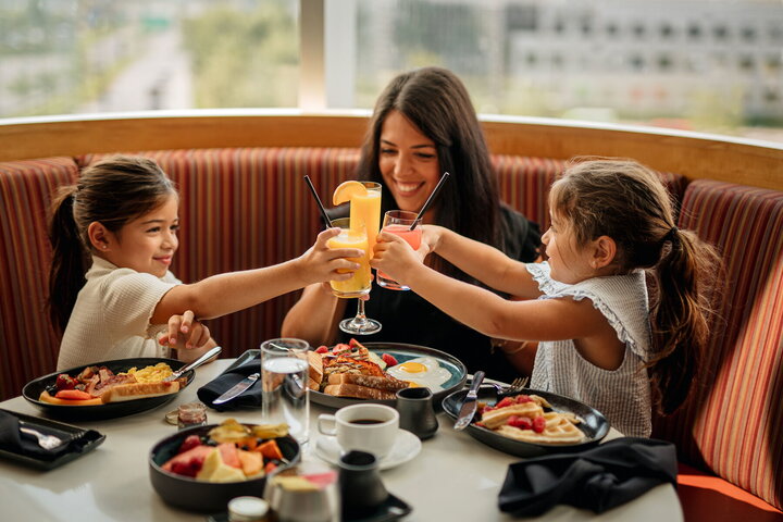 Where to Take Mom for Brunch on Mothers Day in Montreal