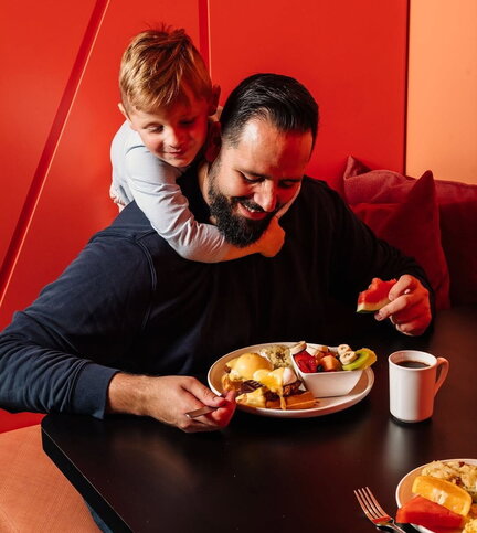 The Best Family-Friendly Restaurants in Montreal: Where to Eat with Kids Year-Round